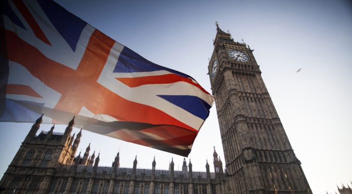 The Economist: Cum și-a făcut Marea Britanie rău singură după ce a redus drastic imigrația