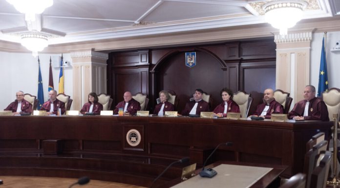 Hotărârile judecătorești trebuie să conțină susținerile pe scurt ale părților. CCR dă dreptate Avocatului Poporului
