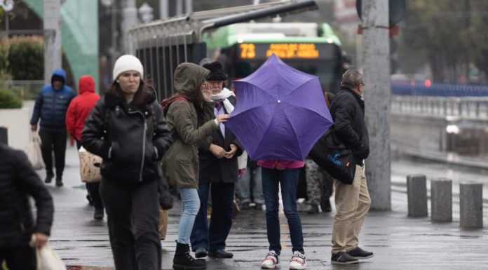 Meteo. Bucureștiul și mai multe județe, sub cod de furtuni puternice. Avertizarea ANM intră în vigoare azi