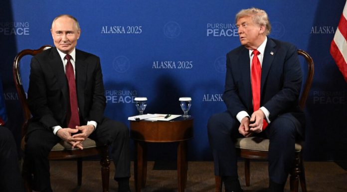 Trump și Putin, discuție despre Ucraina. Ce i-ar fi transmis liderul american președintelui rus