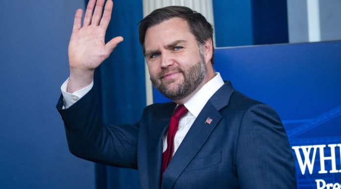 Vance spune că speră să publice în această săptămână textul acordului pentru oprirea războiului din Iran