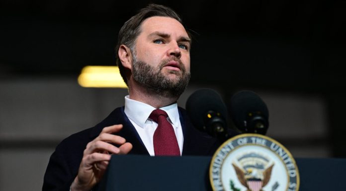Scandal diplomatic între Londra și Washington. JD Vance, acuzat că alimentează tensiunile după o crimă care a șocat Marea Britanie