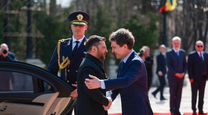 România, elogiată de Zelenski la Consiliul European: „Vreau să le mulţumesc vecinilor noştri”. Kievul cere o procedură rapidă de aderare la UE