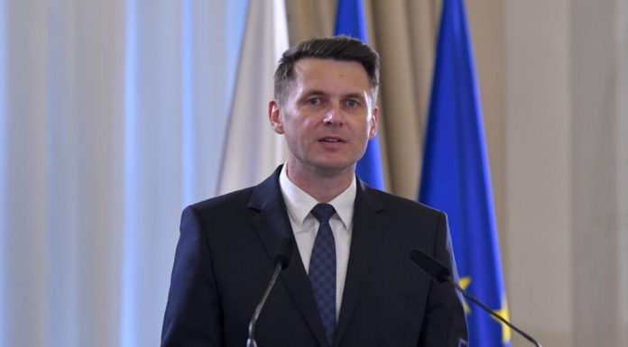 Abrudean anunță un nou proiect adoptat de Senat din pachetul de inițiative ce trebuie adoptate de Parlament în următoarele săptămâni