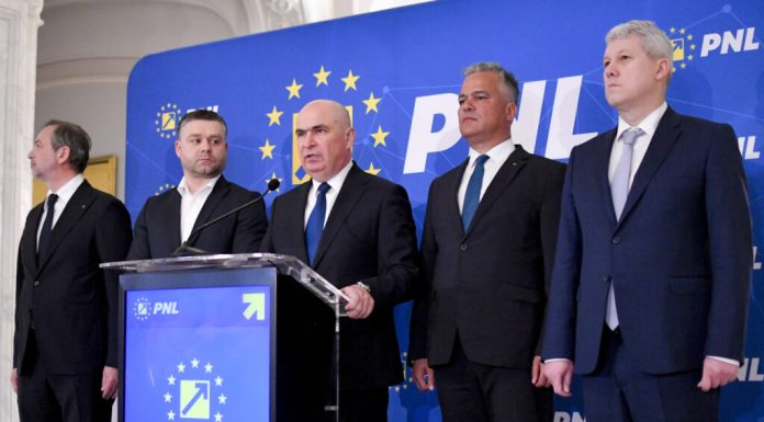Conducerea PNL, în ședință. Surse: Bolojan a propus ca parlamentarii PNL să nu voteze guvernul Tomac
