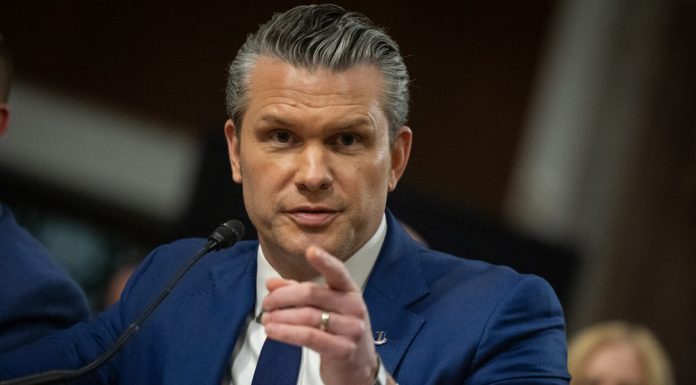 Pete Hegseth, atac dur la adresa Europei în timpul ceremoniei care a marcat 82 de ani de la Debarcarea în Normandia: „Când vor opri această invazie”