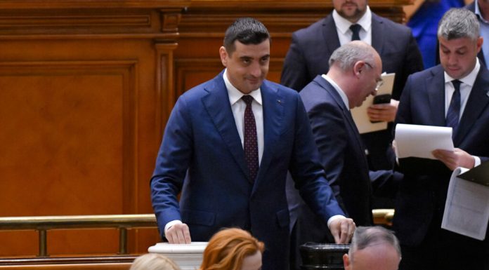 George Simion, noul kingmaker al crizei politice: a pus umărul la căderea Guvernului Bolojan, iar acum poate decide soarta Guvernului Veștea