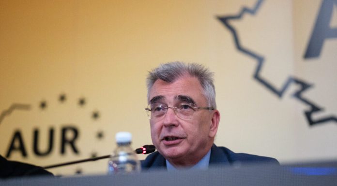 Petrișor Peiu spune că AUR nu va vota guvernul Veștea: „Soluția de ieșire din criza politică este organizarea de alegeri anticipate”