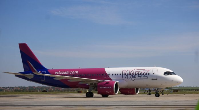 Schimbare importantă pentru pasagerii Wizz Air. Compania introduce Wi-Fi prin Starlink
