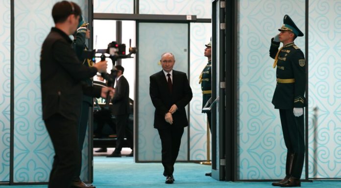 Putin a semnat / Rușii au libertatea să nu-și plătească datoriile către creditorii „neprietenoși” din Occident