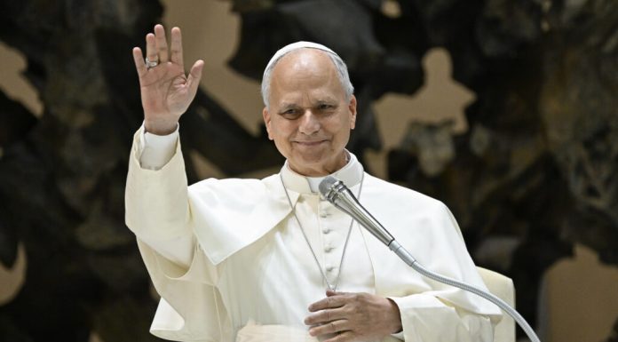 Papa Leon schimbă regulile la Vatican. O femeie laică ajunge într-o funcție de conducere