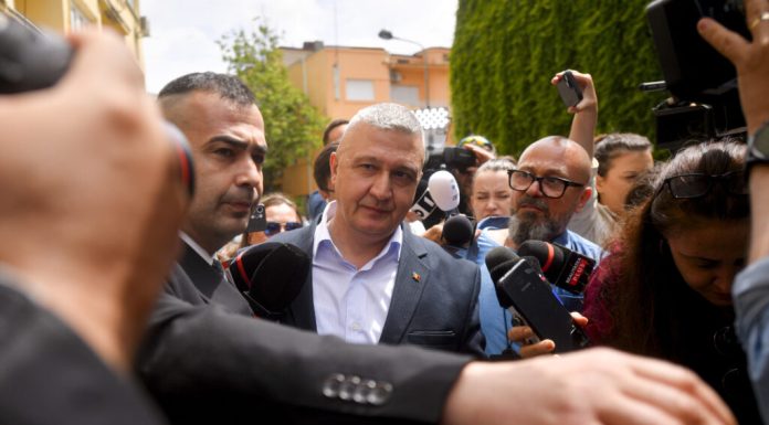 Surse judiciare contrazic varianta șefului SMA, Gheorghiță Vlad: Șeful MApN, Radu Miruță, și Gheorghiță Vlad, șeful SMA, știau de dosarul de la DNA. Audierile au fost amânate chiar din cauza ședinței CSAT pe tema dronei ruse care a lovit blocul din Galați