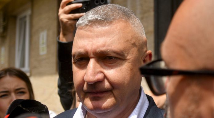 Motivele Curții de Apel București care l-au lăsat pe generalul Vlad Gheorghiță la mâna DNA. „În memoria telefoanelor se pot găsi date ce pot servi ca mijlocare de probă!”