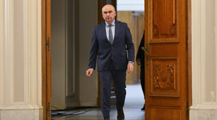 Bolojan anunță un nou mecanism de sprijin, în valoare de 5 miliarde de lei, pentru reducerea deficitului: „Schema ar puteau sprijini până la 200 de companii”