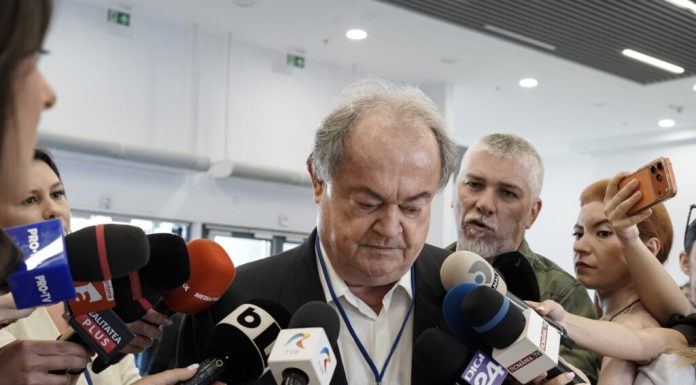 Vasile Blaga, mesaj dur la Congresul PNL: „Partidul este sub asediu. Nu am făcut fuziunea PDL cu PNL ca să fim anexă la PSD”
