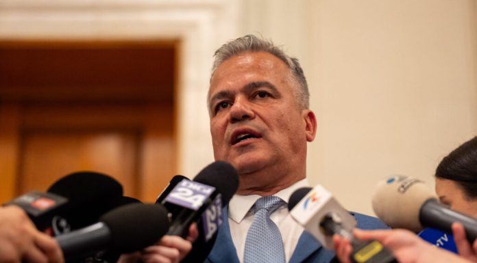 „Puciștii” vor fi excluși marți din PNL: Lista celor care l-au susținut pe Veștea