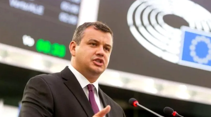 Soacra, soția și cumnata lui Eugen Tomac, implicate într-un dosar cu fonduri PNRR. Ce suspiciuni ridică contractele din familia posibilului premier