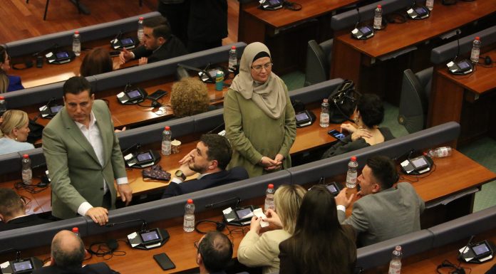 Alegeri legislative anticipate în Kosovo. Oamenii sunt chemați a treia oară la urne în doar un an jumătate