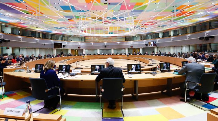 UE pregătește o nouă lovitură pentru Kremlin: miniștrii de externe analizează noi sancțiuni împotriva Rusiei