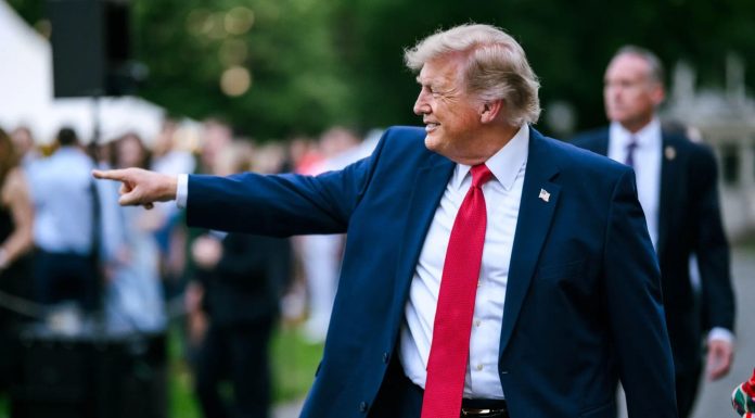 Acordul lui Trump cu Iranul, între promisiuni și incertitudini. Ce lipsește încă din înțelegerea anunțată de Casa Albă