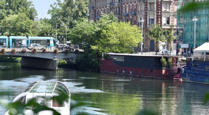 Scandal la Strasbourg: un europarlamentar a ajuns la medic după ce s-a cazat într-un hotel „mizerabil”