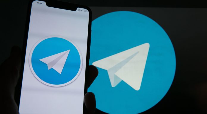 Rusia și Iranul recrutează adolescenți pe Telegram și Discord, pentru a crea haos (Financial Times)