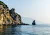 O navă de pescuit turcească s-a scufundat după un atac în Marea Neagră. Un mort și patru răniți, lângă Crimeea