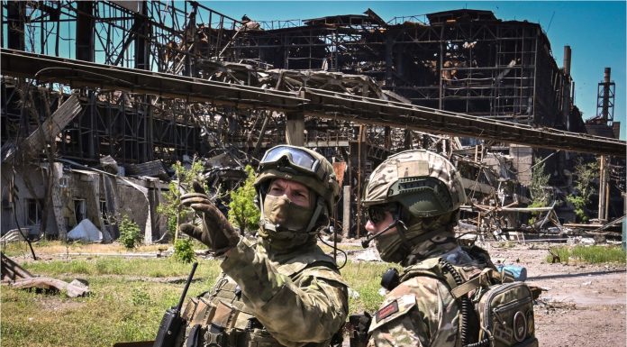 De la simbol al rezistenței la forță de atac. Alungați din Mariupol, luptătorii diviziei Azov pregătesc revanșa împotriva Rusiei