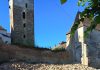 Zidul bisericii fortificate din Moșna, prăbușit parțial. Vizitele au fost suspendate