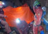 Italia: Tânăr salvat dintr-o peșteră, de la 120 de metri adâncime, după ce a rămas cu piciorul prins sub un bolovan