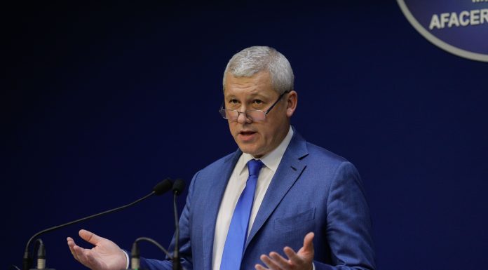 Cătălin Predoiu: „Crima organizată lucrează integrat, organizat, sofisticat. Răspunsul instituţiilor să fie în aceeaşi manieră”