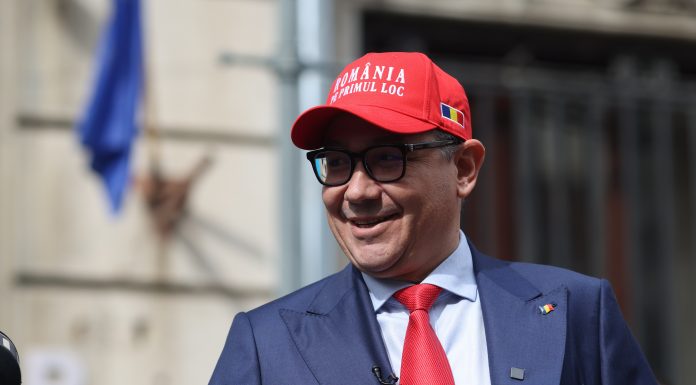Victor Ponta se rupe de PSD: a demisionat din grupul parlamentar al social-democraților și se alătură aleșilor ex-POT