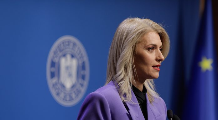Gorghiu îl acuză pe Bolojan că forțează PNL să treacă în opoziție pentru „proiectul său de prezidențiabil”