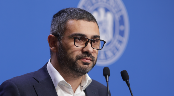 Florin Manole îl contrazice pe Dragoș Pîslaru în disputa privind salariile demnitarilor: „Nu e nevoie să mergi la Bruxelles”