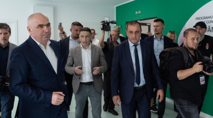 Ilie Bolojan a vizitat trei investiţii finanţate prin PNRR: Arată cum pot fi folosiţi banii europeni pentru dezvoltarea comunităţilor