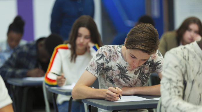 Bacalaureat 2026: Încep probele de competențe într-o limbă de circulație internațională. Cum se desfășoară evaluarea