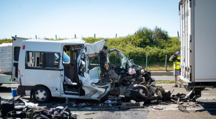 Opt cetăţeni străini morţi în Ungaria, în două accidente. Au fost implicate un camion şi un microbuz înmatriculate în R.Moldova