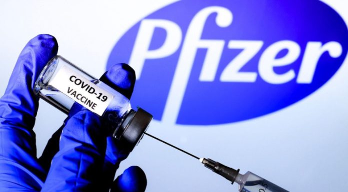 A venit factura de plată în procesul vaccinurilor COVID-19 de la Pfizer. Miniștrii Cseke și Nazare explică ce soluții există