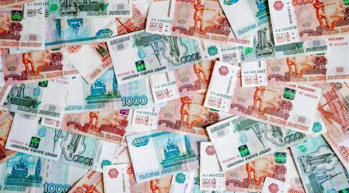 Șeful comuniștilor ruși propune confiscarea a 30 de trilioane de ruble pentru a „cumpără” victoria în războiul din Ucraina