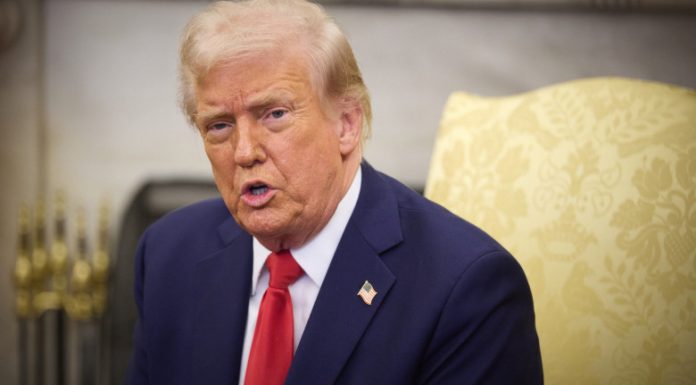 Trump amenință din nou, cu privire la țările NATO: „Chiar am putea să o facem”
