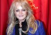 Bonnie Tyler a ieşit din coma indusă după cinci săptămâni, dar rămâne în stare gravă. Mesajul managerului artistei