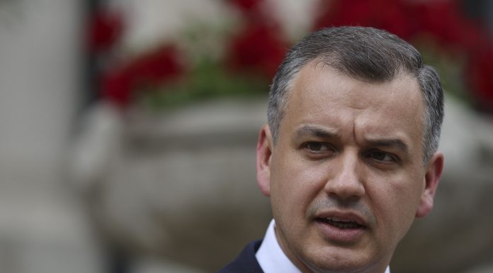 Eugen Tomac continuă marți discuțiile privind formarea noului Guvern: întrevederi cu UDMR, minorități și parlamentarii neafiliați