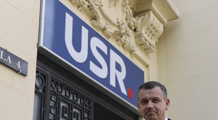 Ședințe la USR: conducerea ia pulsul liderilor din teritoriu privind Guvernul Tomac. Cei mai mulți cer să nu voteze (surse)