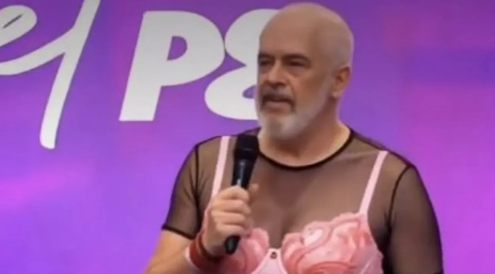 Premierul albanez, în fustă mini și sutien, într-un videoclip cu inteligență artificială, ironizează influencerii