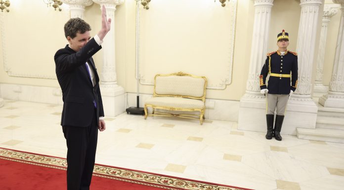 Planul B de guvernare. Ce se întâmplă dacă Guvernul Tomac nu trece de Parlament?