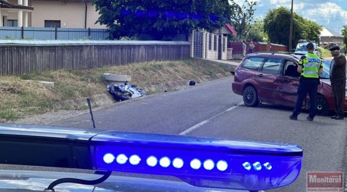 Accident teribil în județul Botoșani. Un șofer de 82 de ani a fost la un pas să ucidă un motociclist
