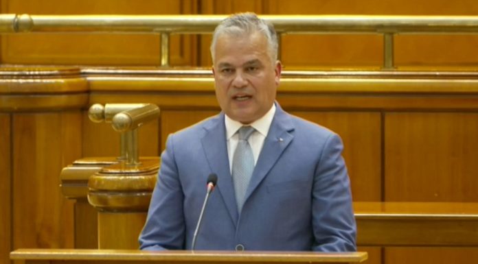 Veștea, la ședința de învestitură: „Orice secundă fără Guvern înseamnă dezastru pentru ţară”