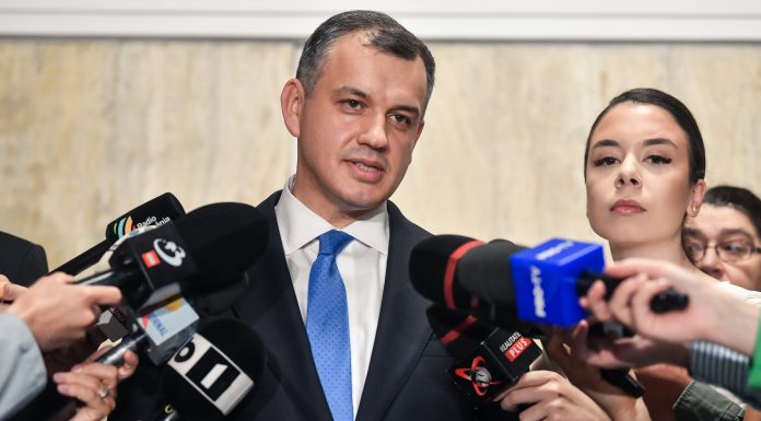Eugen Tomac, după decizia USR de a nu îi susține guvernul: „Sunt pregătit şi hotărât să merg mai departe”