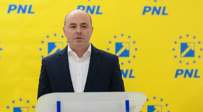 Liderul PNL Iași, Alexandru Muraru, îl critică pe Nicușor Dan pentru desemnarea lui Veștea: „Nu mai are legitimitate, a devenit executantul PSD”