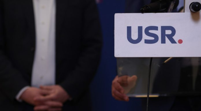 USR nu va susține un guvern condus de Adrian Veștea, dacă PSD face parte din el. „Rămânem consecvenți”